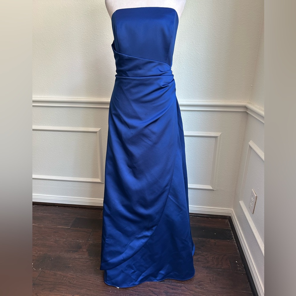 David's Bridal Royal Blue Formal Strapless Gown with Rhinestone Brooch, Sz 14